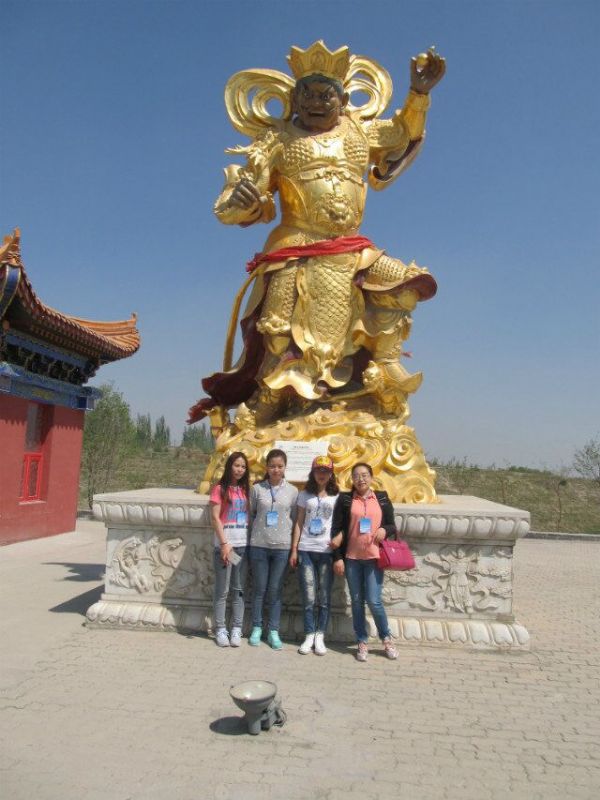 ���F�½���˾��Ӱ����